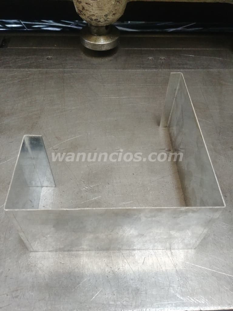 Corte y doblez de lámina metálica hasta 7mm (Propatria)