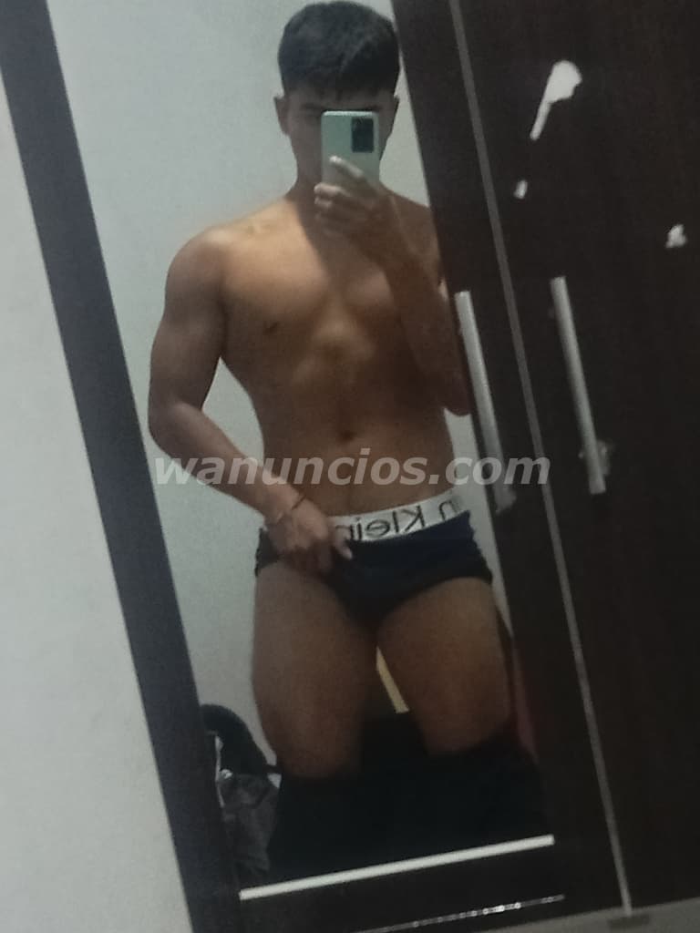 Quieres estar satisfecha escríbeme para hacerte sentir muy llena (José Leonardo Ortiz)