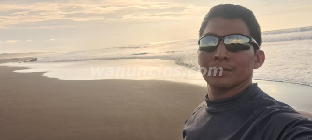 chico Salvadoreño busca una chica para compañia estare de vacaciones (Santiago)