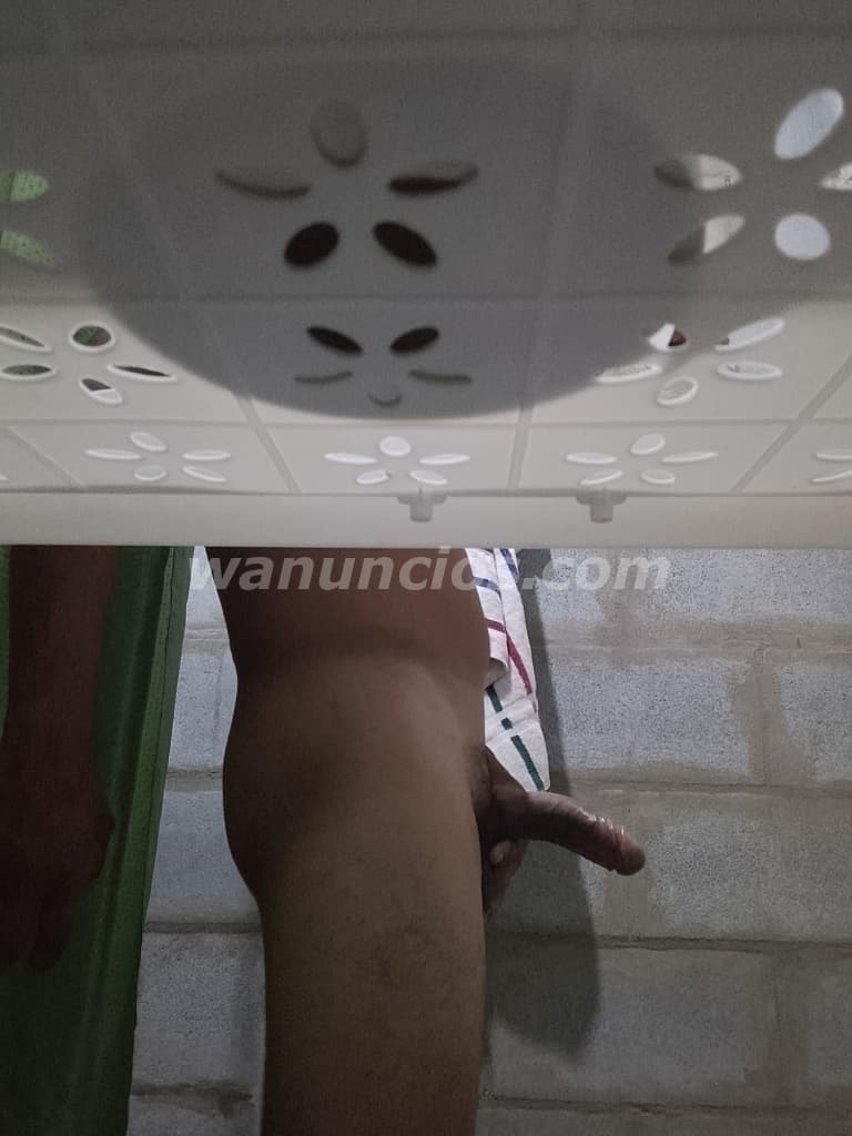 Chico joven costeño de polla grande quiere darte servicios (Pista mayoreo) 2