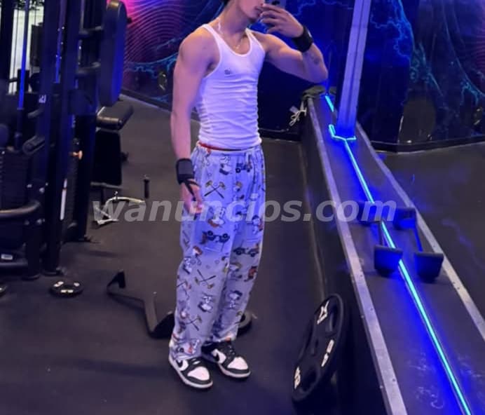 Dotado full activo SCORT buena polla gruesa y larga 20 cm. (Las brisas)