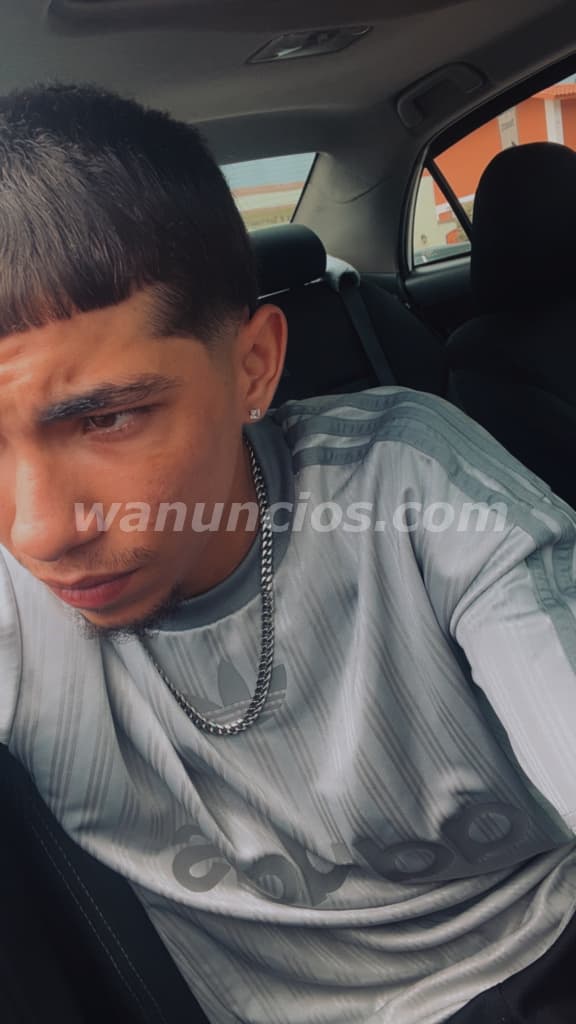 Un bellaquito listo para brindarte todo tipo de servicios las 24 horas del día (caguas)