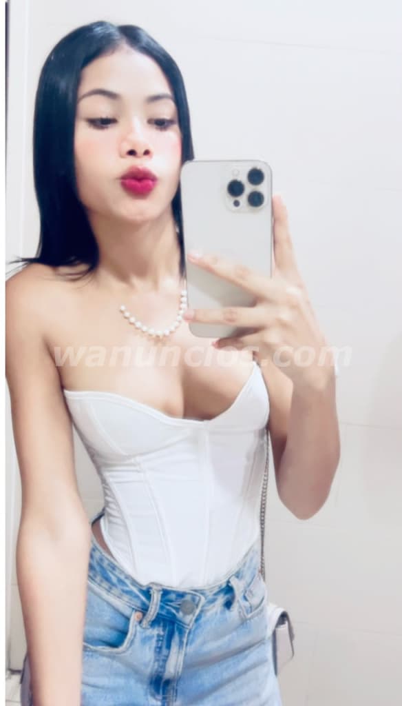 Hola soy klohe una morenita rica y hermosa (Veinticuatro de diciembre) 3