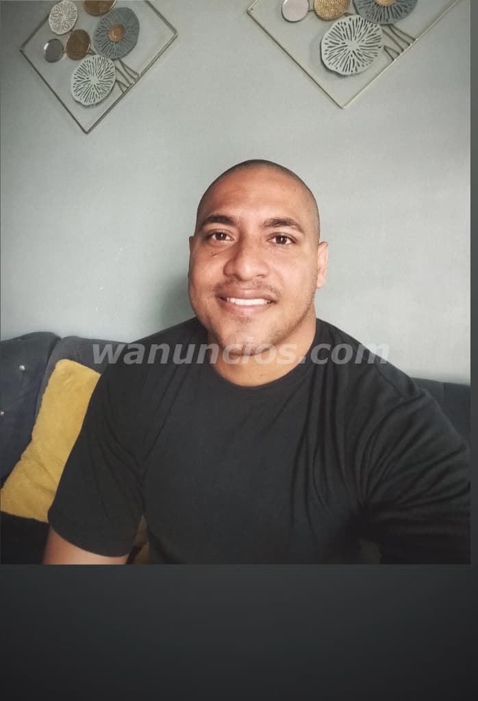 Caballero de compañía que cumplirá tus deseos (Panamá ciudad) 2