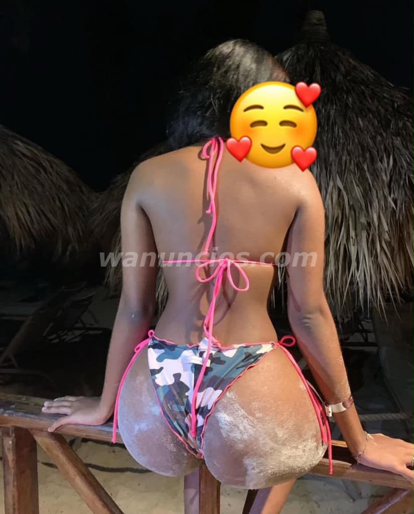 Chica morena caliente sexy e extrovertida (Sabana)