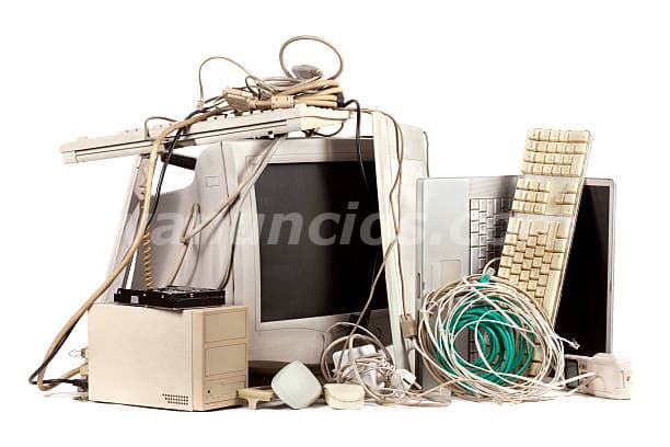 Retiro todo tipo de artículo en desuso, electrodomésticos rotos (Nuevo París)