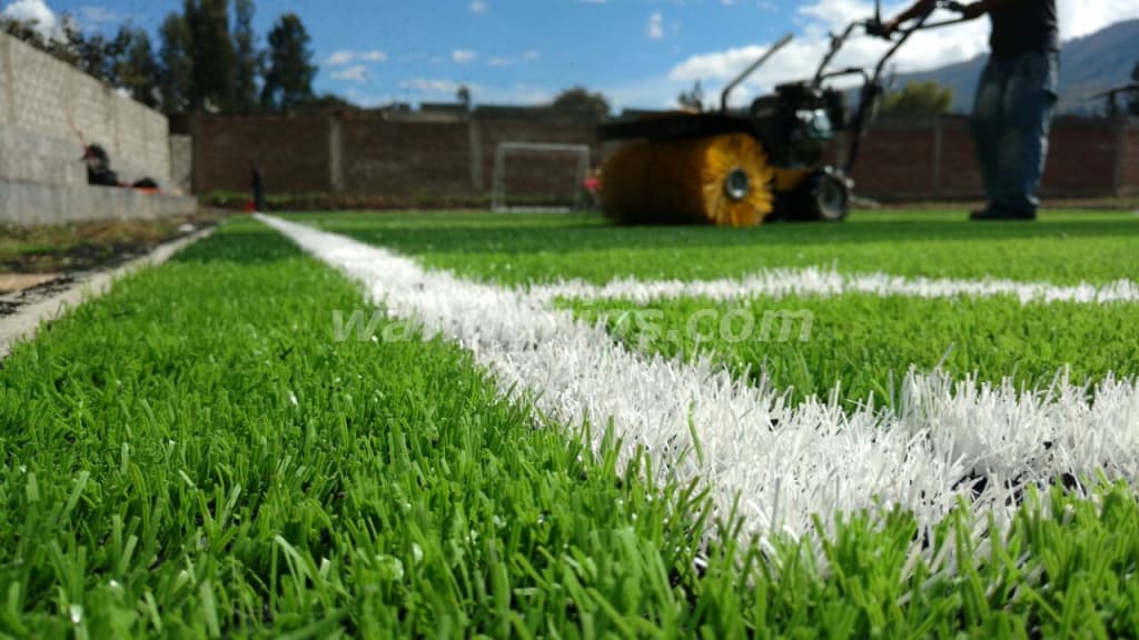 Instalación, mantenimiento y ventas de grass sintético para campos deportivos (Lima Metropolitana y  2