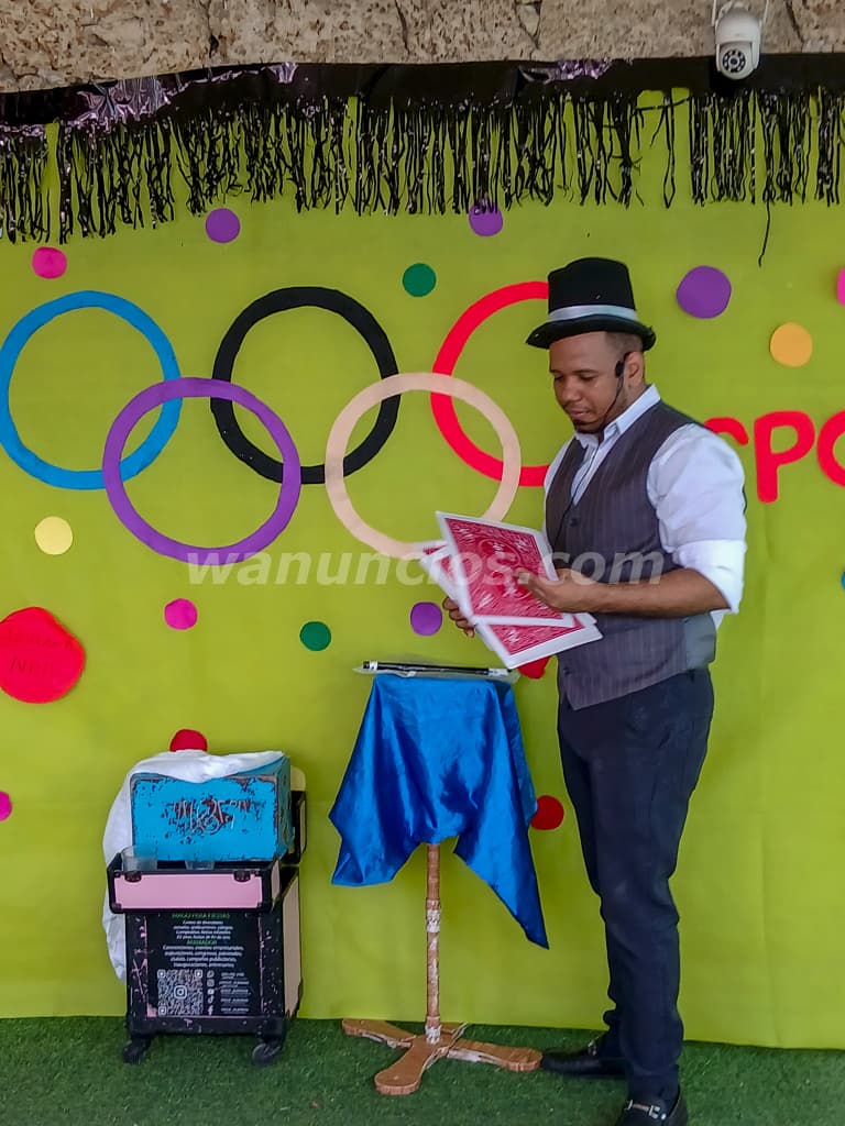 Convierte tu evento en un espectáculo inolvidable con el Mago Almanak