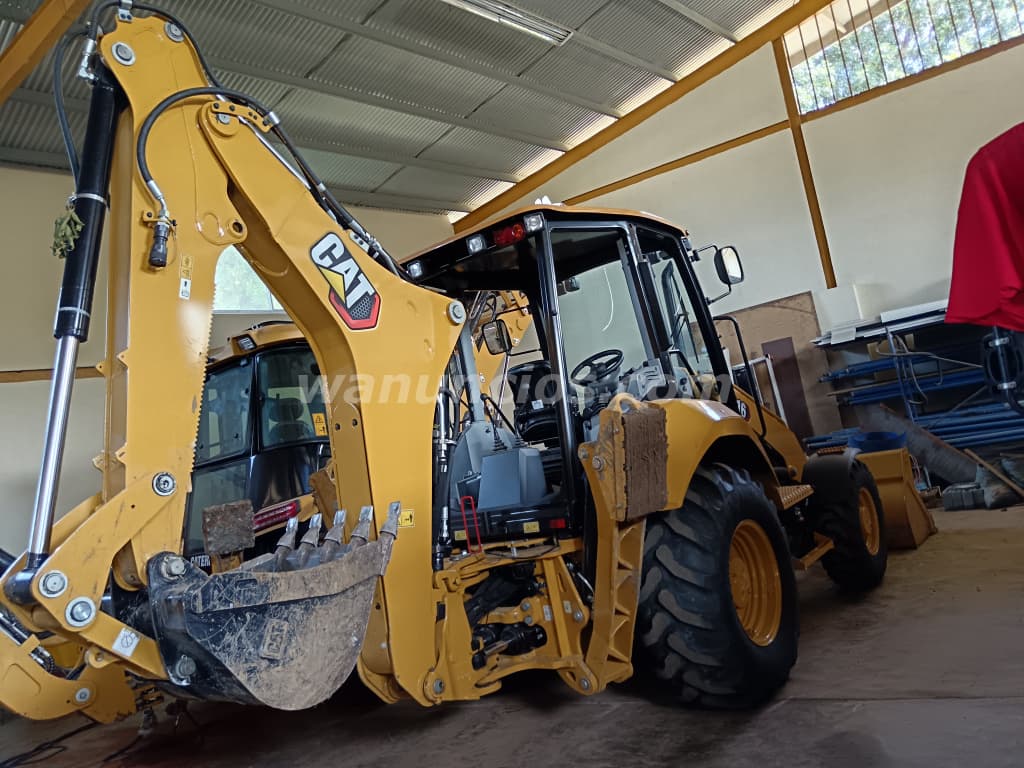 ALQUILO RETROEXCAVADORA MARCA CATERPILLAR 416