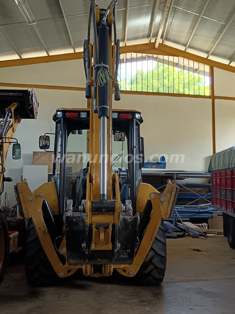 ALQUILO RETROEXCAVADORA MARCA CATERPILLAR 416 2