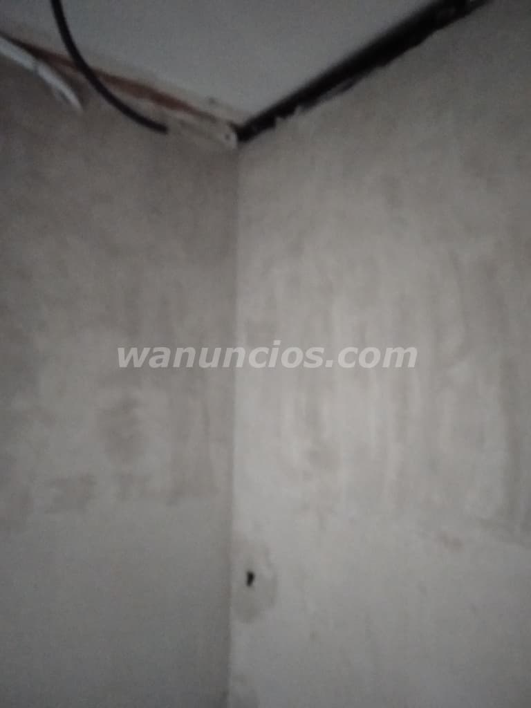 Yesero a mano alisados de aguaplast, enfoscados (Madrid) 4