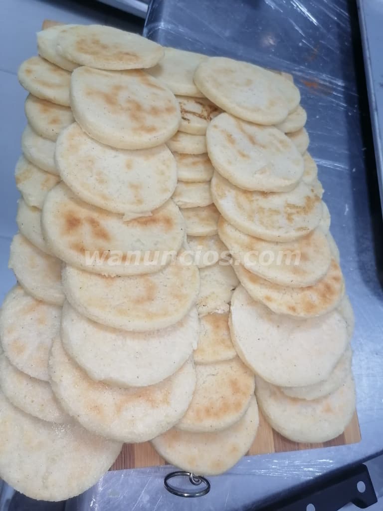 Busco trabajo tengo 47 ,tengo esperiencia en cocina i pintor de residencias (Panama,panama) 3