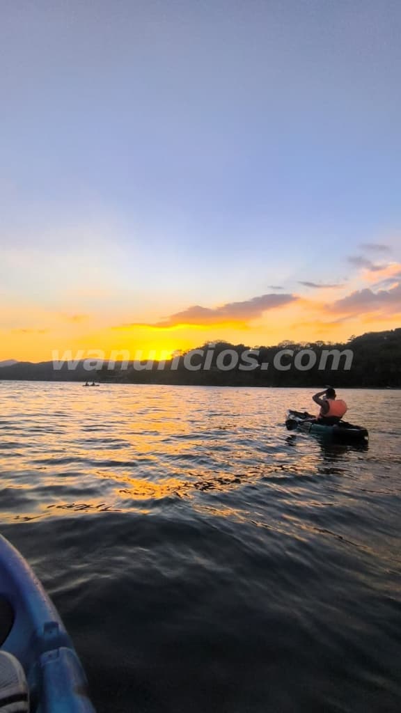 Camping con amigos personas que Gustan acompañar. (Lago ilopango kayay camping)