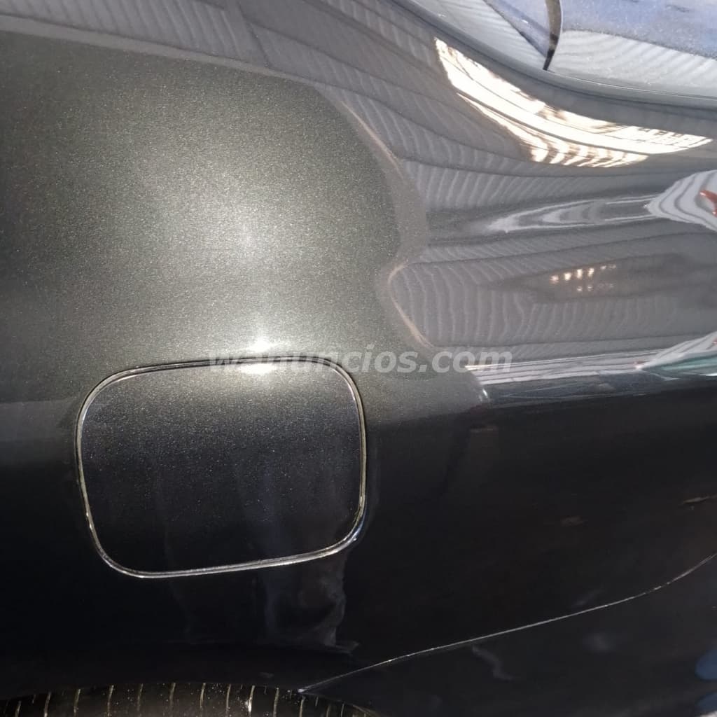En RenovaCar somos expertos en enderezado y pintura automotriz. (Lourdes colon) 4