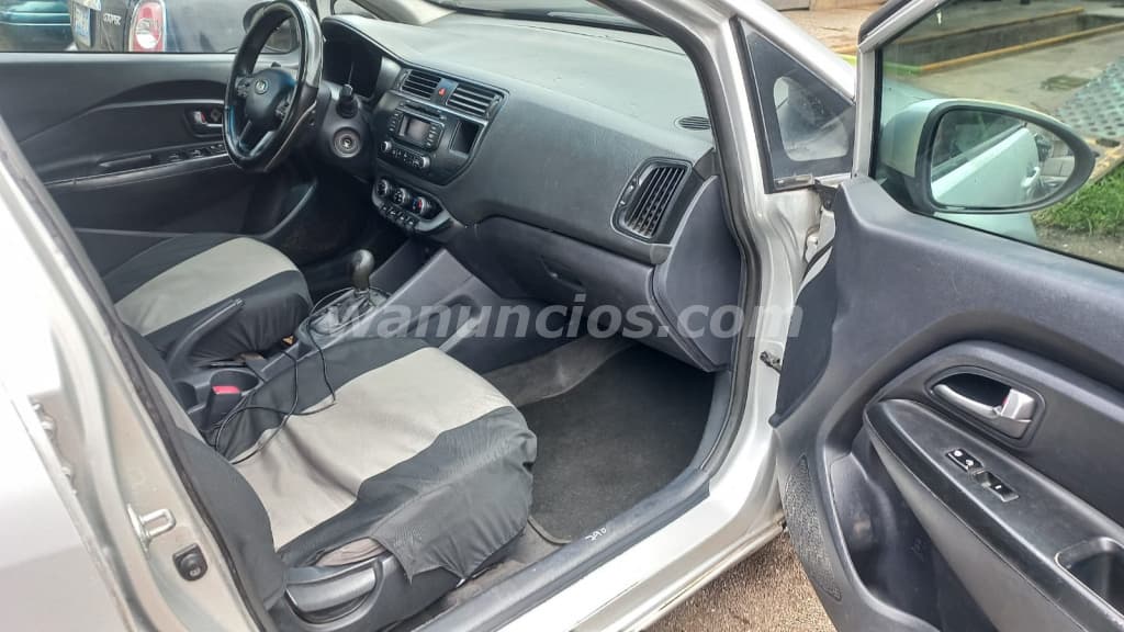 6.000 US$ - VENTA de KIA RIO 2014 (SOLO ALREDEDORES DE SANTA ANA) PREGUNTE (Santa Ana) 5
