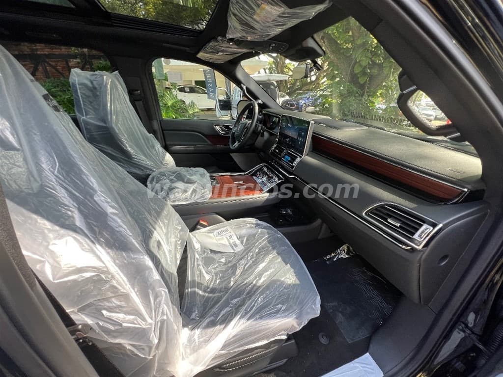 139.900 US$ - Lincoln Navigator Reserve II, la Jeepeta que define tu personalidad!! (Santiago) 5