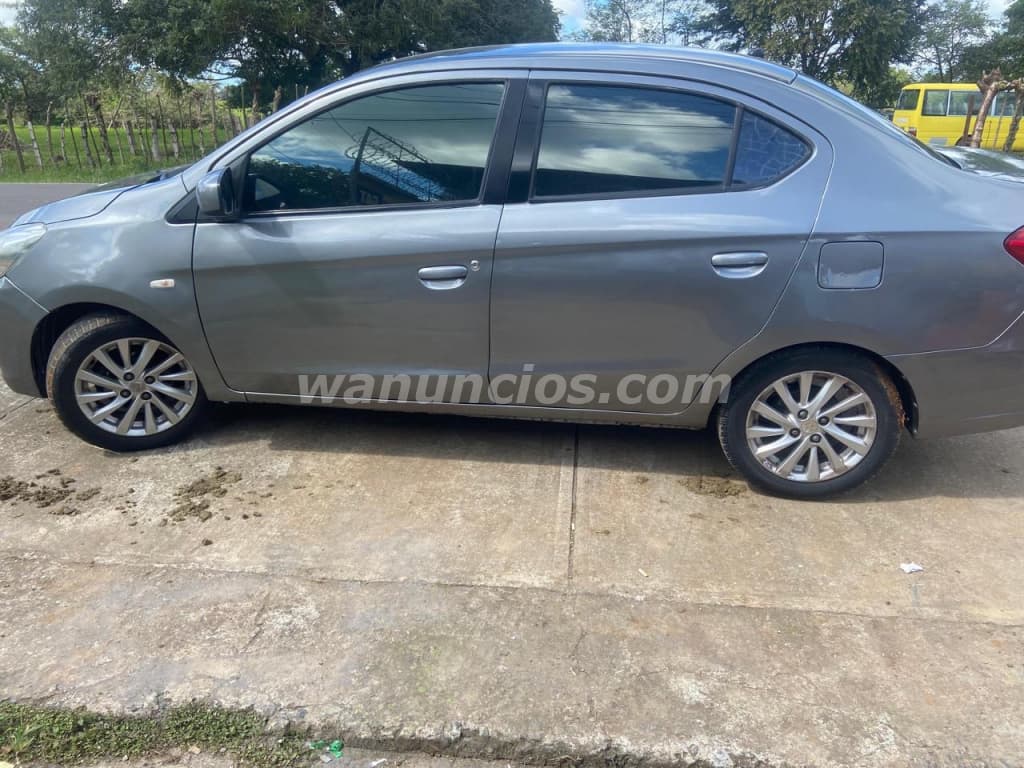 3.900 US$ - SE VENDE MIRAGE G4 2017 excelente condición, precio NEGOCIABLE (David) 4