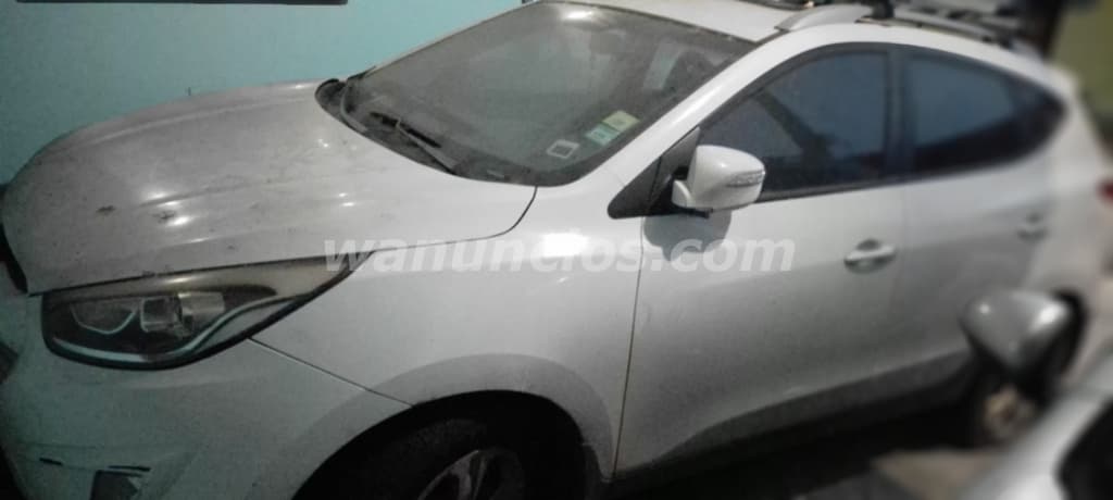 2.200 US$ - Se vende Hyundia Tucson 2014 automática gasolina (Brisas del Golf) 4