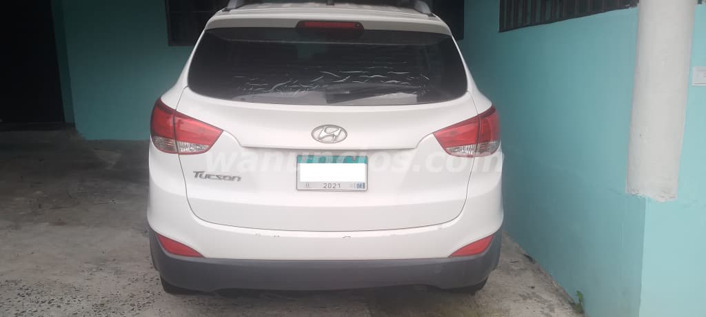 2.200 US$ - Se Vende Hyundai Tucson 2014 tal y como está (Brisas del Golf) 4