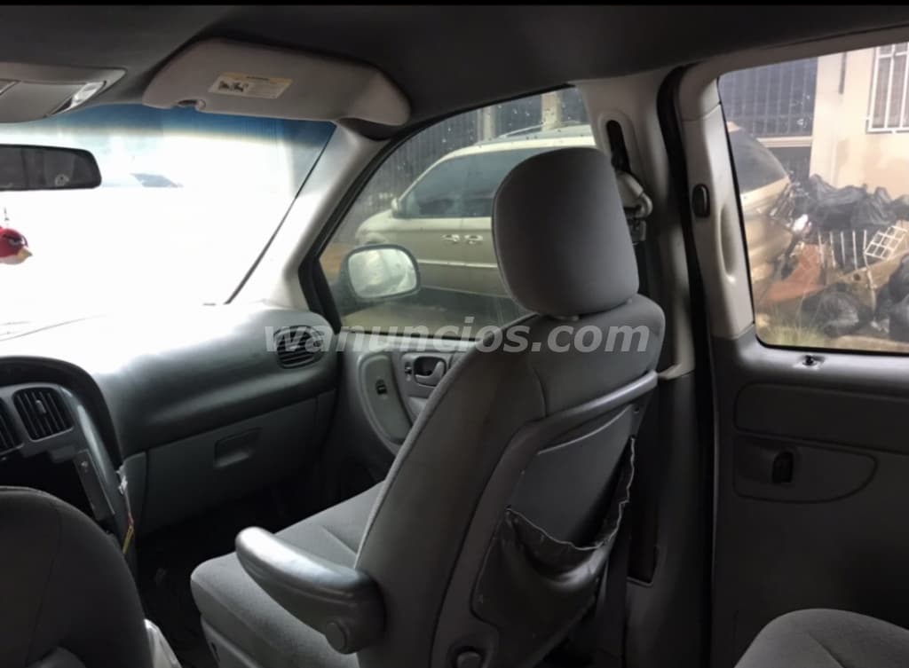 900 US$ - Vendo Dodge Caravan 2005, motor 3.3L, "Donde esta y como esta"