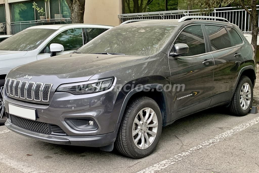 1 US$ - Se vende por motivos de viaje-poco kilometraje