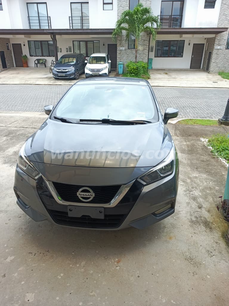 14.000 US$ - Auto usado Nissan versa 2020 en excelente estado (Panama)