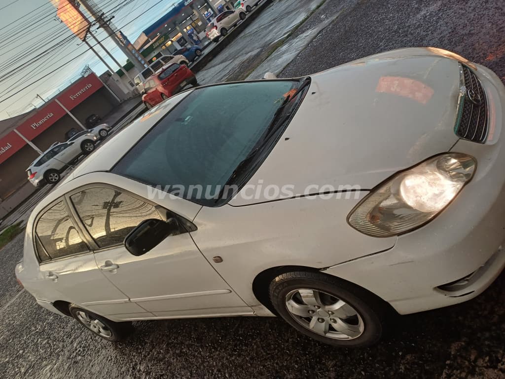4.000 US$ - Vendo Toyota Corolla 2008 Color Blanco 119kms (Betania)