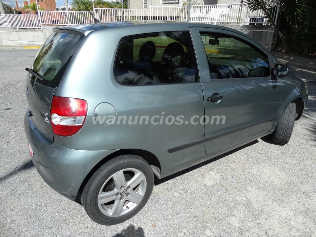 6.500 US$ - Vendo Volkswagen Fox Conceptline, 1.6 L, 101 HP, año 2009, manual, 161.587 Km. (Municipi