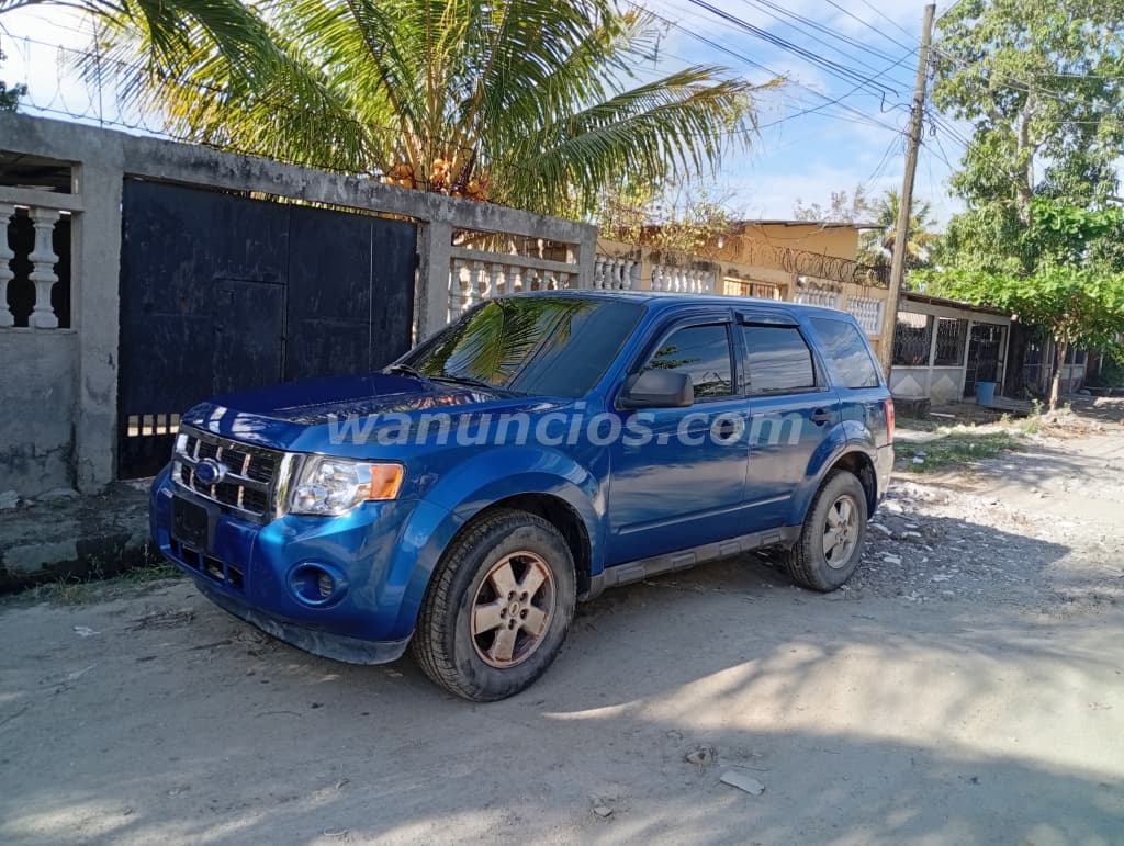190.000 Lempiras - Ford scape 2011 motor 2.5 recién ingresó (San Pedro sula)