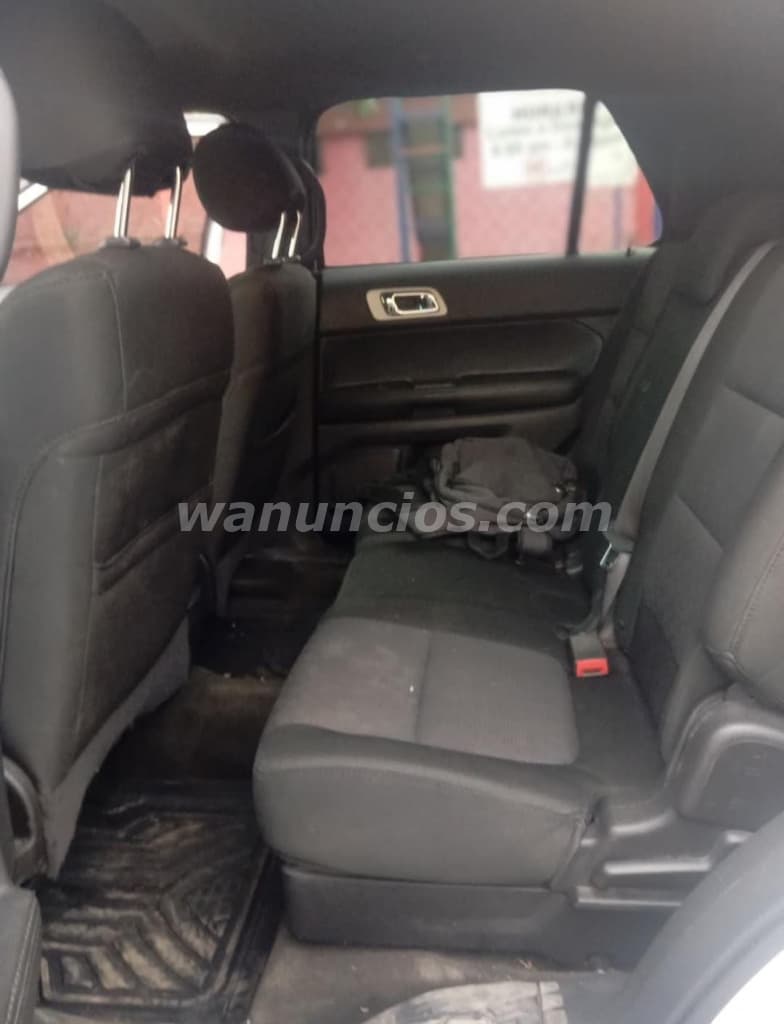 5.700 US$ - Venta de vehiculo en muy buen estado Ford Explorer 2