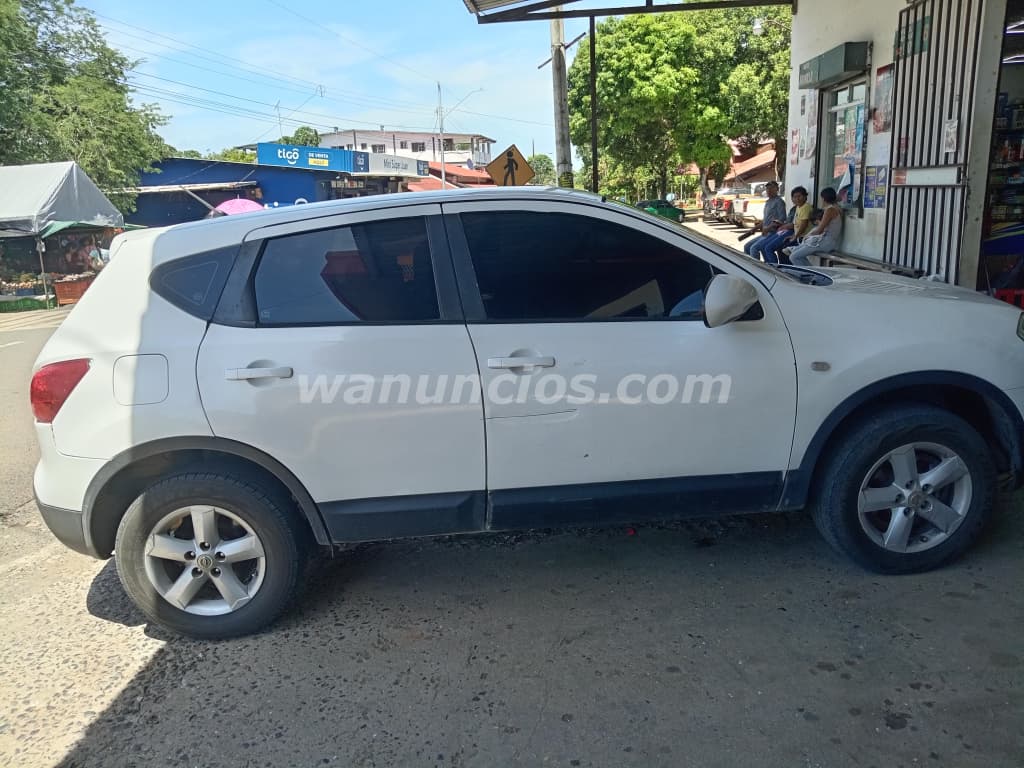 3.500 Balboas - Se vende Nissan Qashqai 2009 buen estado negociable (Penonomé)