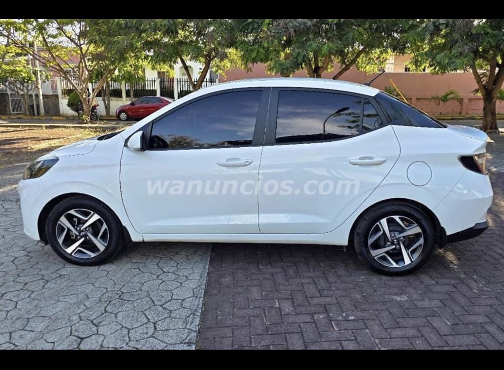 15.000 US$ - Vendo lindo Hyundai Grand i10 Sedán 2022 (Managua centro)