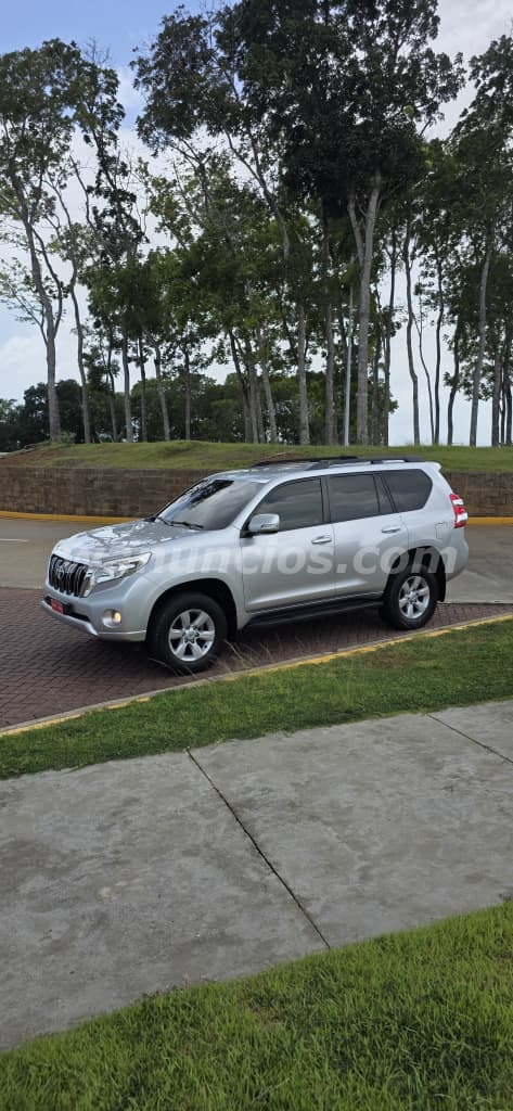 35.000 US$ - Toyota Land Cruiser Prado TXL 2018 en excelente estado! Potencia. (Panamá) 4