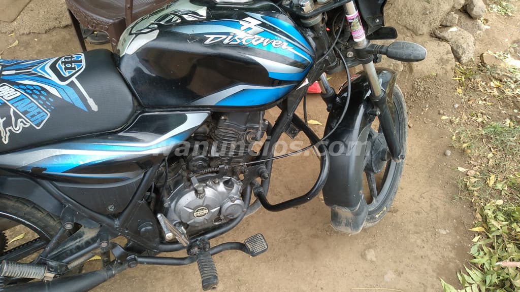 620 US$ - Bonita moto discover 100st documentos al dia. (Sabana grande) 3