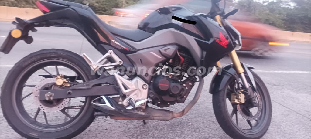 1.400 US$ - Vendo Honda CB 190 por falta de uso,moto súper economica (Santa Tecla) 2