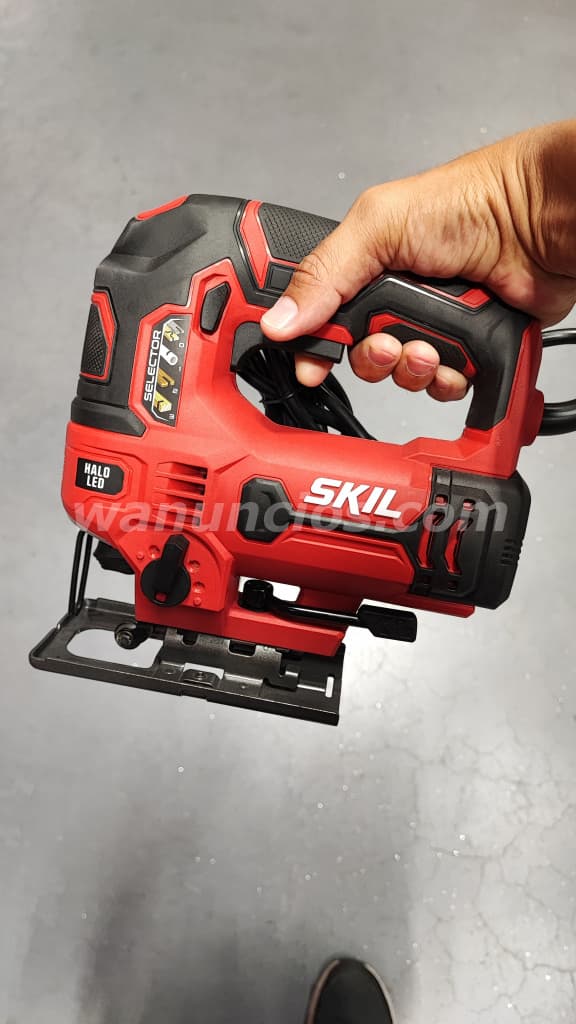 35 US$ - MODERNA SIERRA CALADORA MARCA SKIL nuevas de paquete (Vía España) 2
