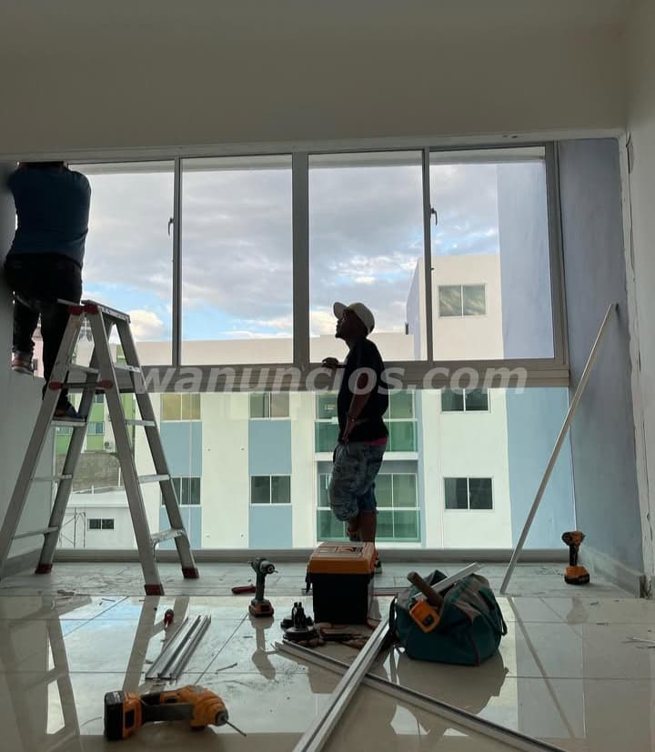 Se vende de oportunidad ventanas corredizas nueva (Villa Consuelo)