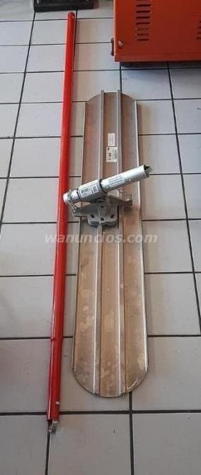 352 US$ - Llana toro de 48 (1.20 metros) extremos redondos MARSHALLTOWN (san salvador)