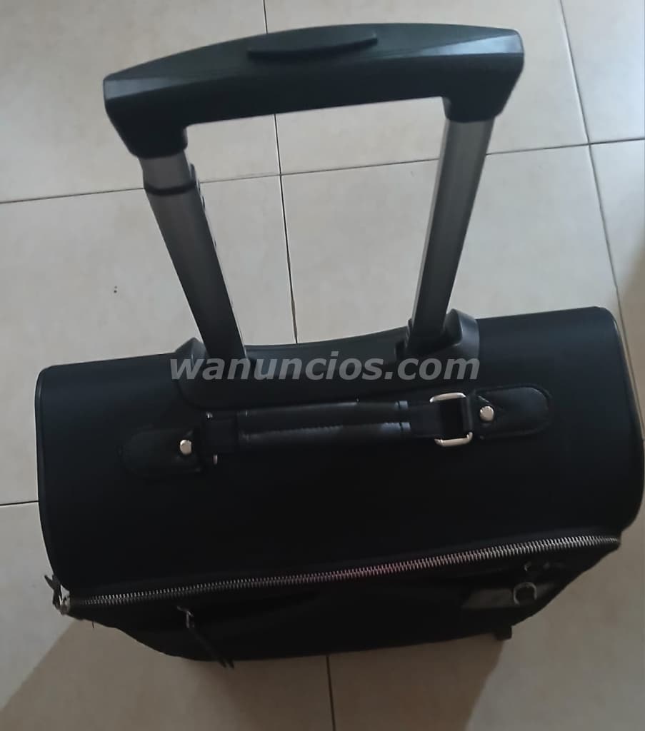 90 US$ - Vendo maleta tipo de cabina en color negro 2