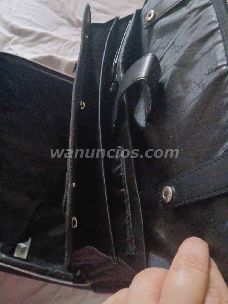 90 US$ - Vendo maleta tipo de cabina en color negro 4