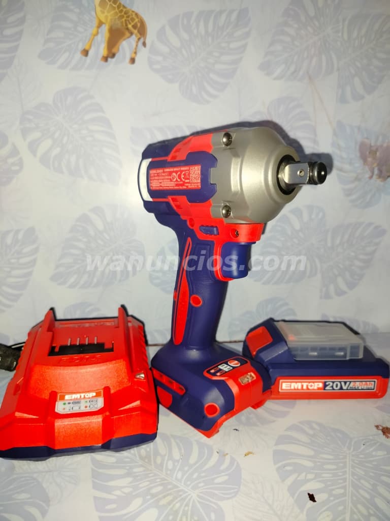 85 US$ - Combo de llave de impacto batería y cargador (Santiago) 2