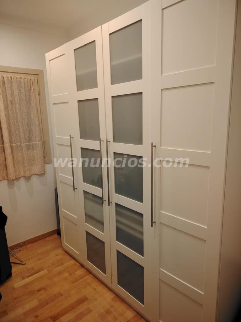 700 € - Armario grande de 236cm por 200 por 60cm (sant gervasi)