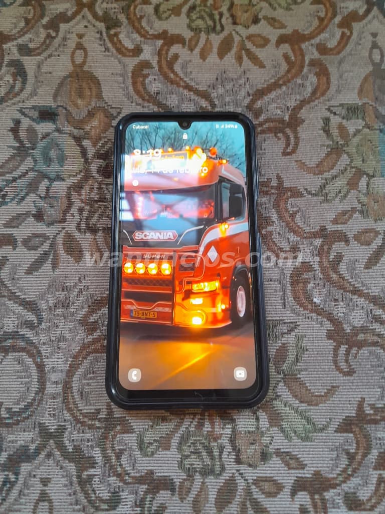 160 US$ - Hola vendo mi telefono o lo cambio por una laptop (Arroyo Naranjo) 3