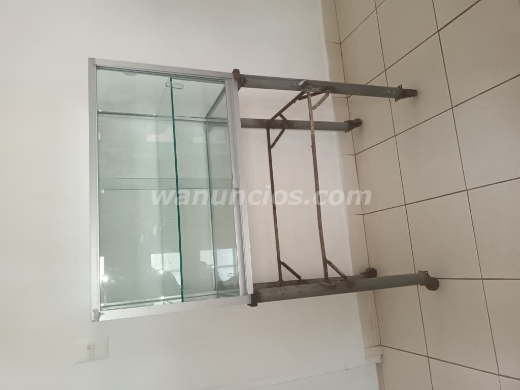 125 Balboas - Vidriera doble con base de hierro reforzada (Chorrera)