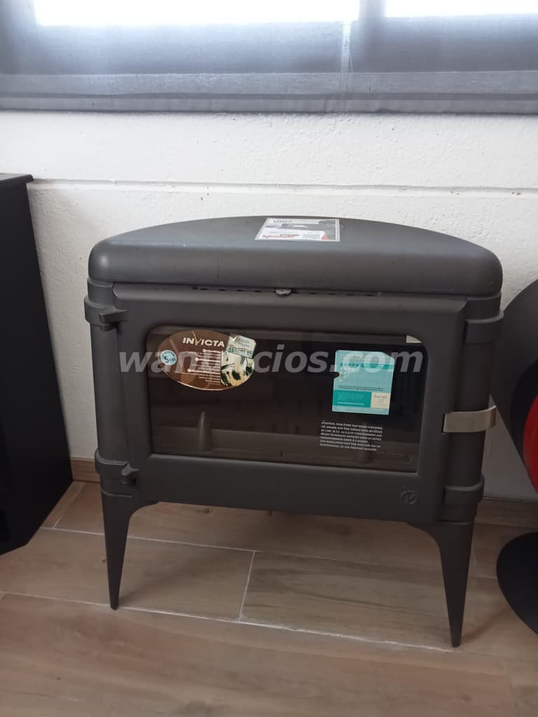999 € - Venta de Estufa de Leña Marca INVICTA Modelo LUNA (ÚLTIMA UNIDAD) - LIQUIDACIÓN (Parla) 3