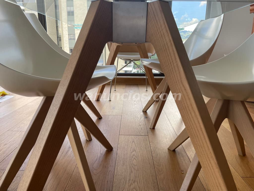 18.000 Quetzales - Vendo mesa de comedor Marca Pianta en muy buen Estado (Guatemala) 2