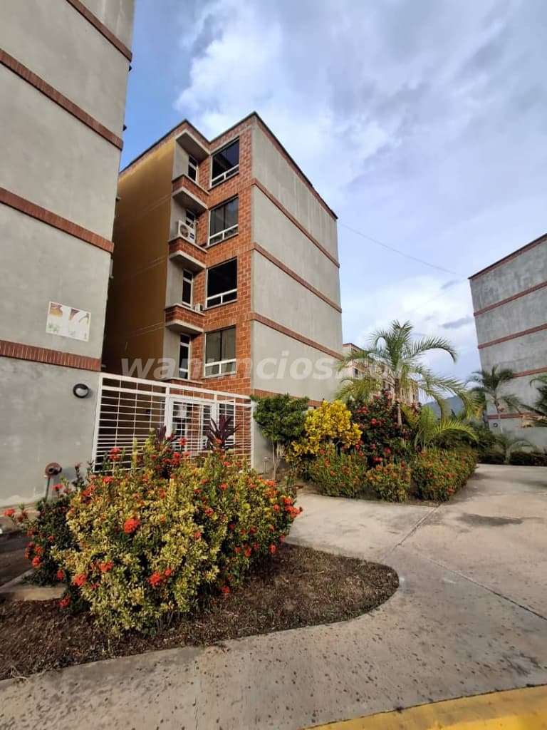 20.000 € - Vendo bello apartamento para vivir y disfrutar (Carayaca)