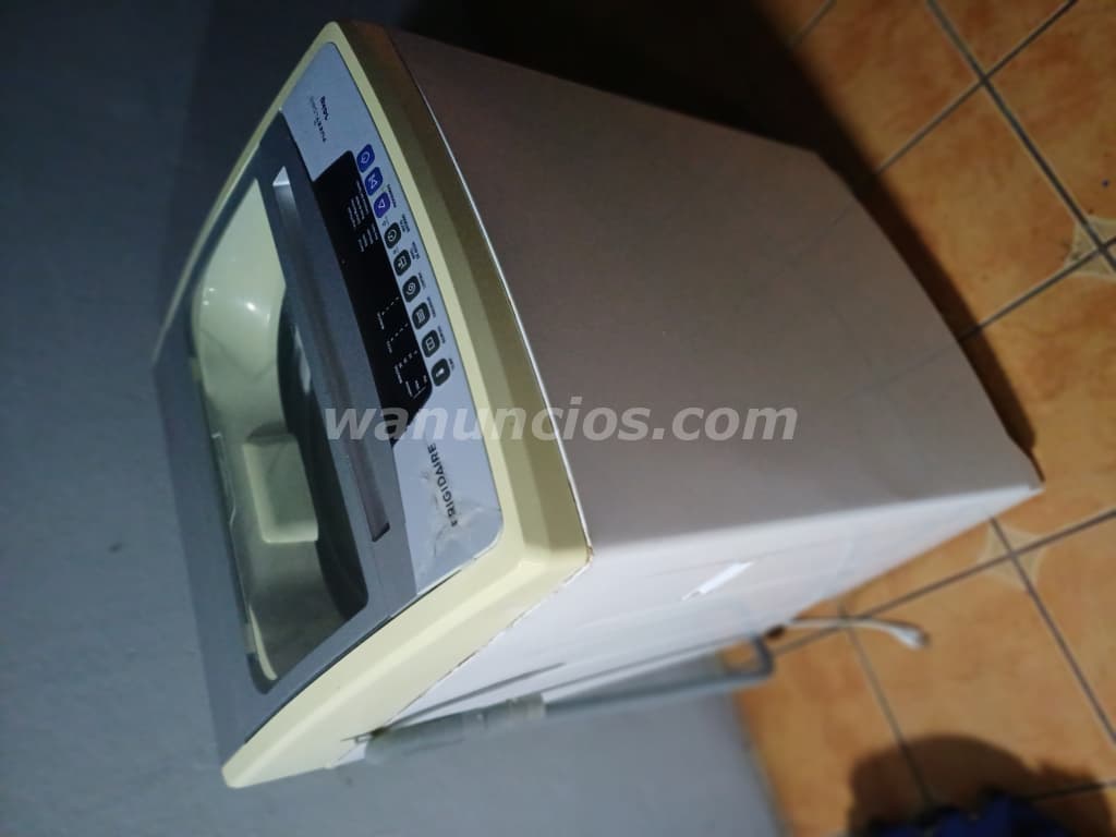 80.000 Colones - Se vende lavadora 14 kg en La Aurora de Heredia 3