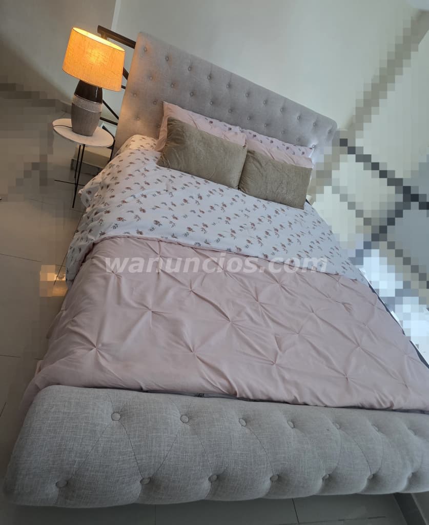 409 US$ - VENDO CAMA HERMOSA TAMAÑO QUEEN.ESTADO 9/10. (Cangrejo, Panamá)