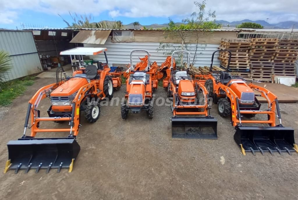 Venta de tractores agrícolas marca Kubota de 2 mano. 5